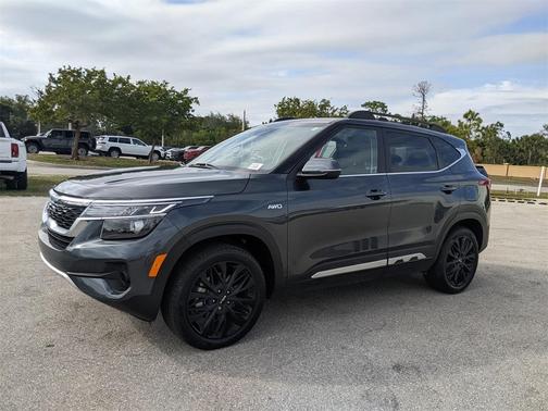 2023 Kia Seltos Nightfall