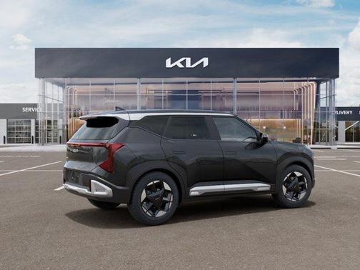 Gray 2027 Kia Seltos EX