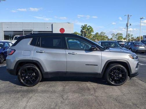 2022 Jeep Compass Altitude