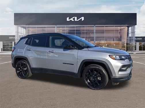 2022 Jeep Compass Altitude