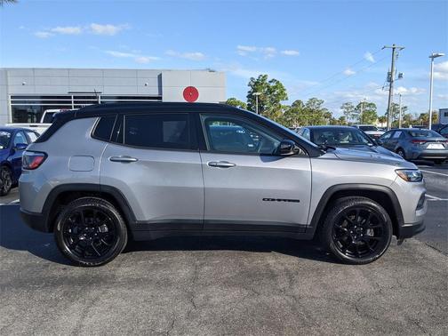 2022 Jeep Compass Altitude