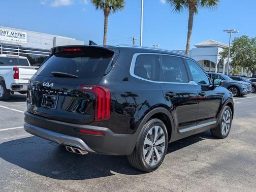 Ebony Black 2022 Kia Telluride EX