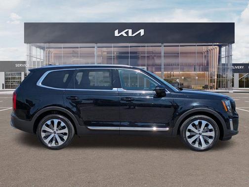 Ebony Black 2022 Kia Telluride EX
