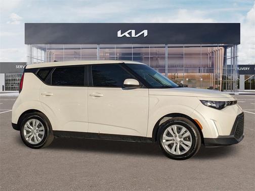 2024 Kia Soul LX