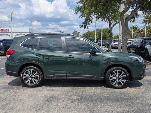 Cascade Green Silica 2023 Subaru Forester Limited