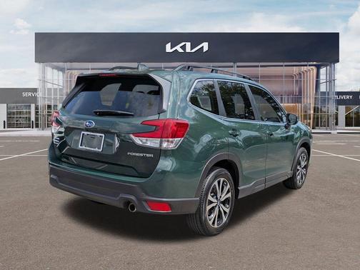 Cascade Green Silica 2023 Subaru Forester Limited
