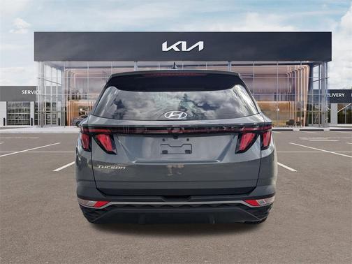 2024 Hyundai TUCSON SE
