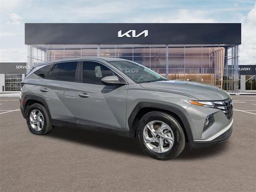 2024 Hyundai TUCSON SE