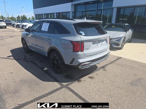 2022 Kia Sorento SX