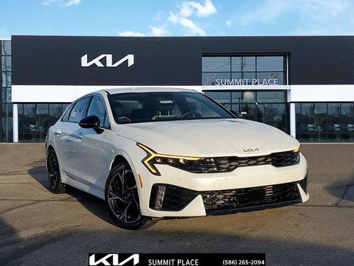 2025 Kia K5 GT-Line