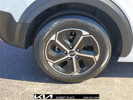 2023 Kia Niro EX