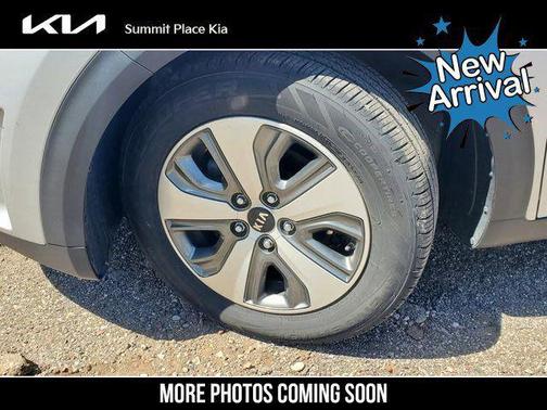 Silky Silver 2019 Kia Niro LX