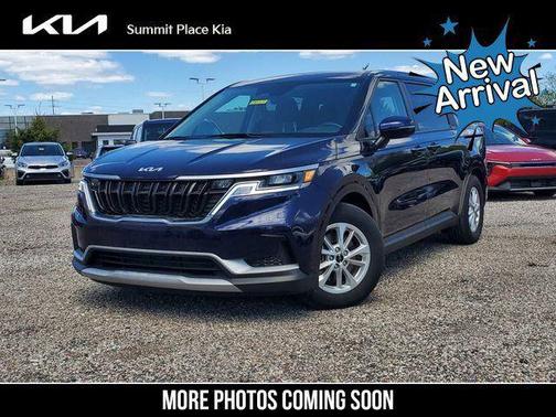 Deep Chroma Blue 2024 Kia Carnival LX