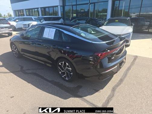 2025 Kia K5 EX