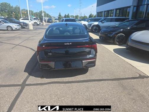 2025 Kia K5 EX