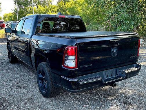 Diamond Black Crystal Pearlcoat 2019 RAM 1500 Big Horn