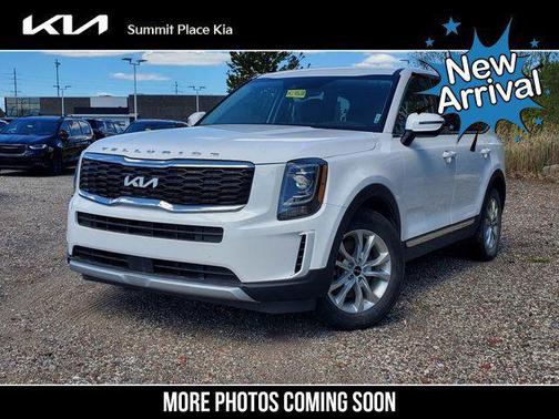 Glacial White Pearl 2022 Kia Telluride LX