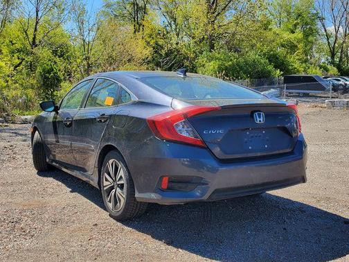 Bkue 2016 Honda Civic EX-L