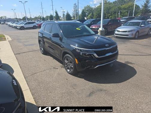 2021 Kia Seltos S