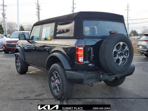 2023 Ford Bronco Base