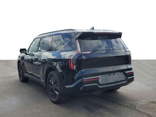 Ebony Black 2026 Kia EV9 Land
