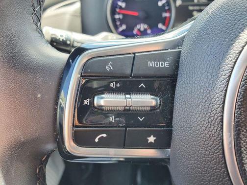 Flare Red 2024 Kia Carnival LX