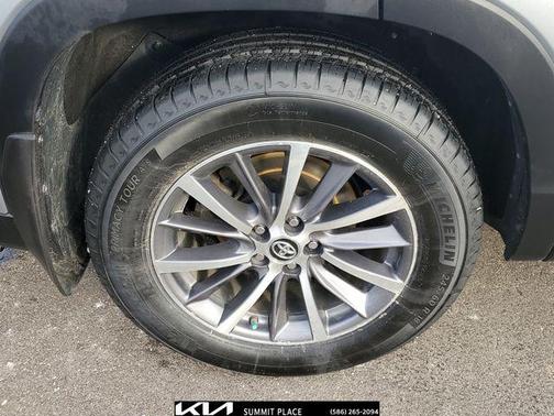 2019 Toyota Highlander 