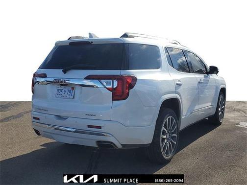 2021 GMC Acadia Denali