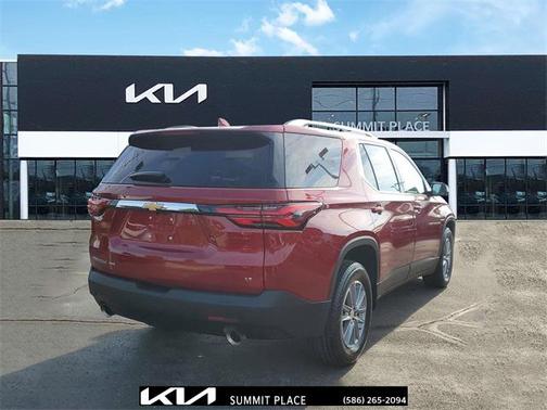 2023 Chevrolet Traverse LT Cloth
