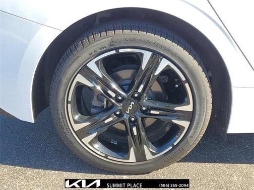 2023 Kia K5 GT-Line