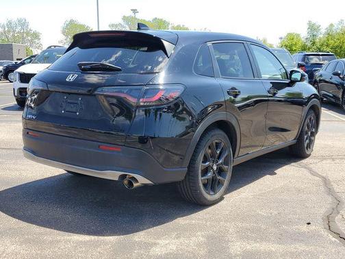Crystal Black Pearl 2023 Honda HR-V AWD Sport