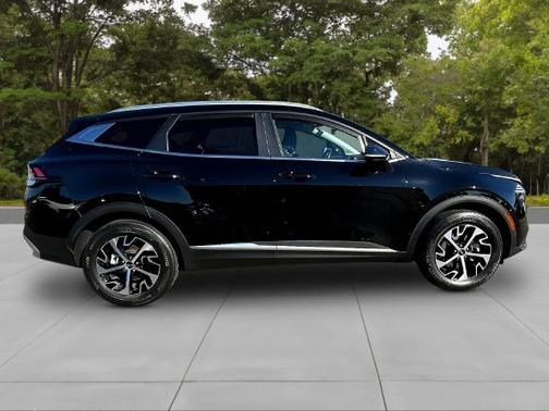 Ebony Black 2024 Kia Sportage EX