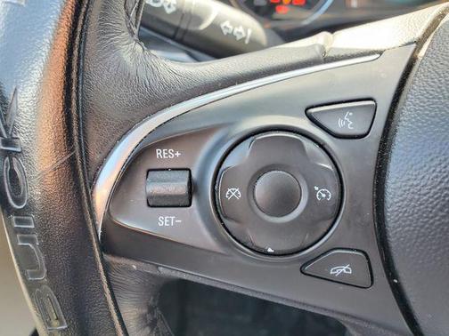 White Frost Tricoat 2019 Buick Enclave Essence