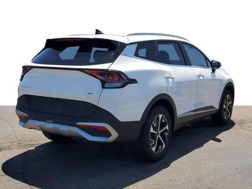 Glacial White Pearl 2023 Kia Sportage EX