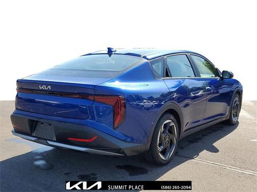 2025 Kia K4 EX