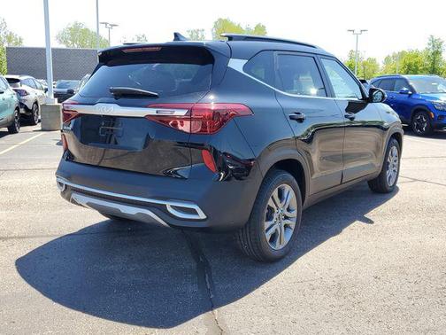 Cherry Black 2023 Kia Seltos S