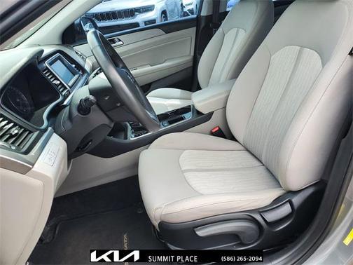 2019 Hyundai SONATA Hybrid SE
