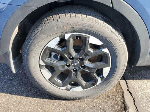 Midnight Lake Blue 2025 Kia Sorento S