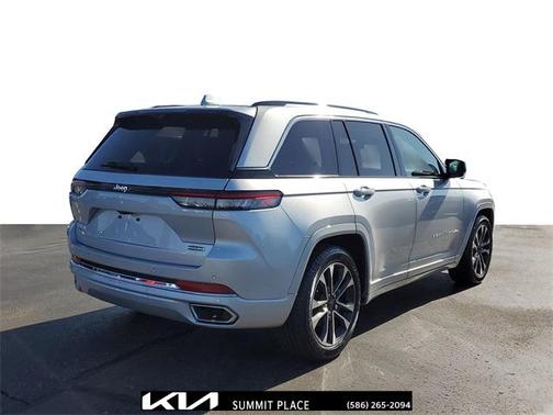 2022 Jeep Grand Cherokee Overland