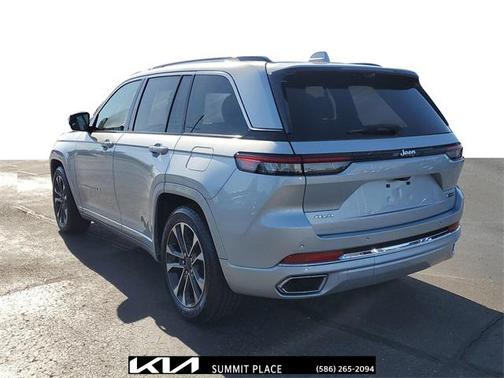 2022 Jeep Grand Cherokee Overland