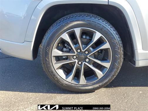 2022 Jeep Grand Cherokee Overland