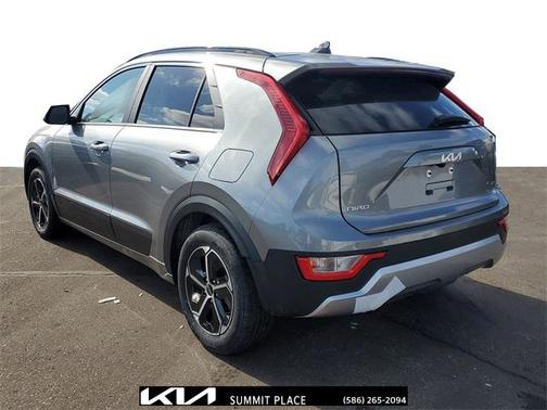 2025 Kia Niro EX