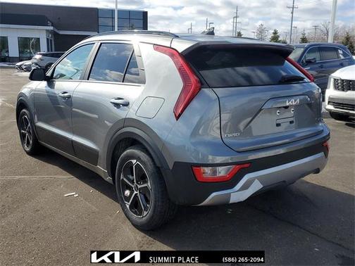 2025 Kia Niro EX