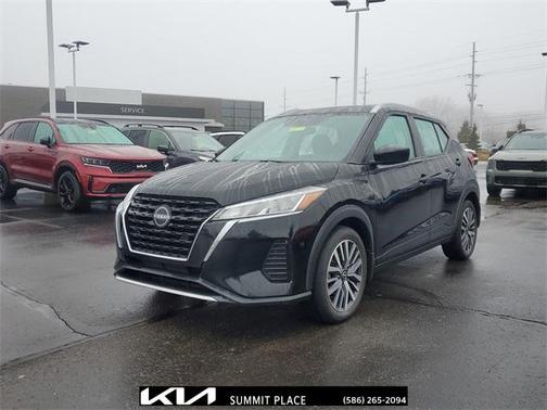 2023 Nissan Kicks SV