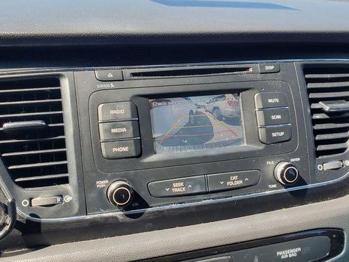 Bright Silver Metallic 2016 Kia Sedona L
