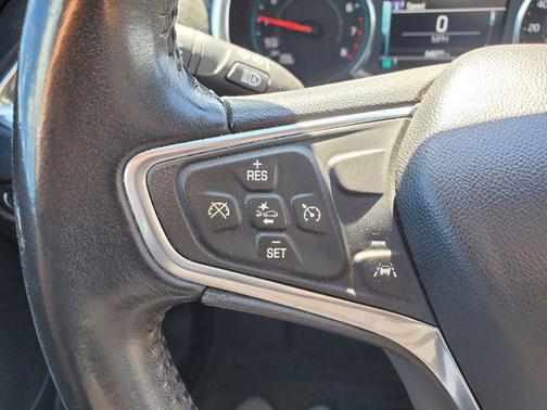 Silver Ice Metallic 2017 Chevrolet Malibu 1LT