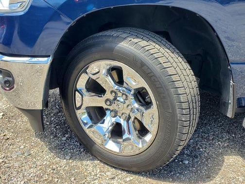 Patriot Blue Pearlcoat 2019 RAM 1500 Big Horn