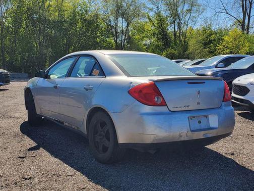 Cool (Liquid Silver Metallic) 2007 Pontiac G6 Base