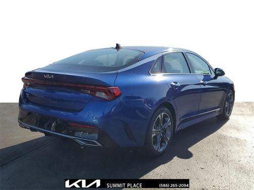 2022 Kia K5 EX