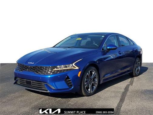 2022 Kia K5 EX